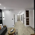 Loft 210 شقة